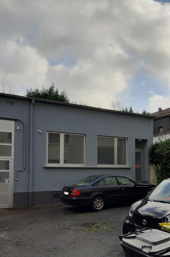 Modern Und Ruhig In Wuppertal Mit Heimkino-Beamer! Top Ausstattung Und Privatparkplatz An Der Unterkunft Eksteriør billede